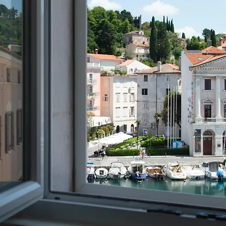 Mare & Sole By Locap Group *